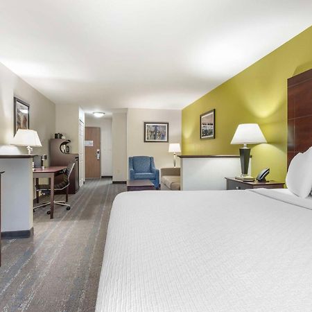 Best Western Plus Mansfield Inn And Suites Экстерьер фото