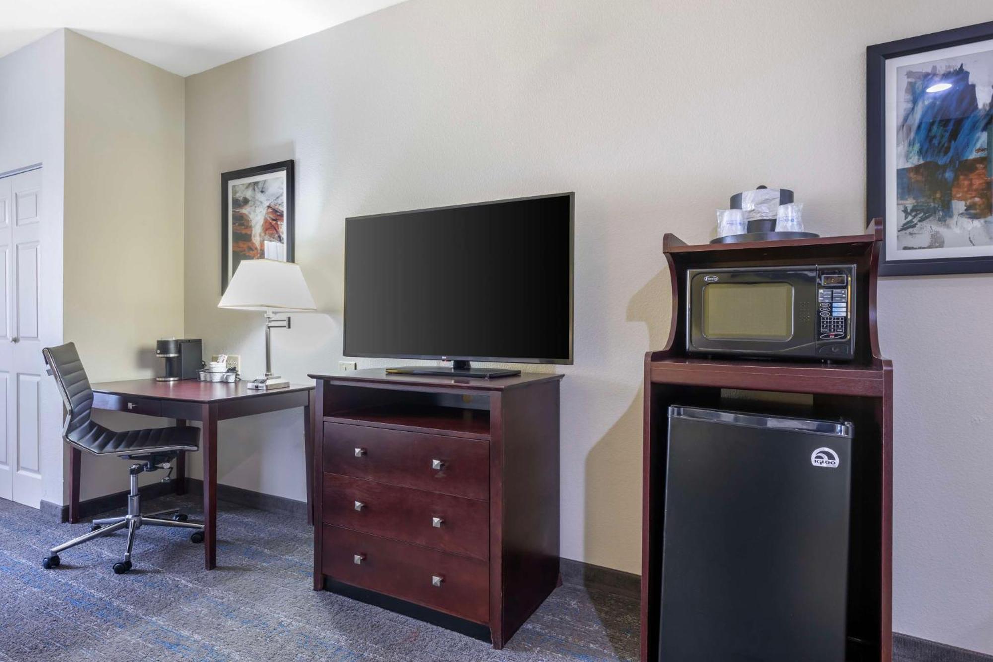 Best Western Plus Mansfield Inn And Suites Экстерьер фото